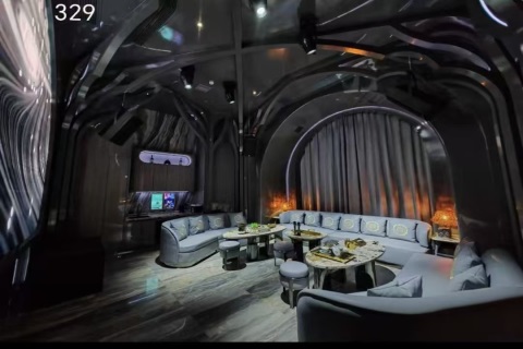 南京CLUBVLKTV招聘模特接待加入就奋进所有费用全免